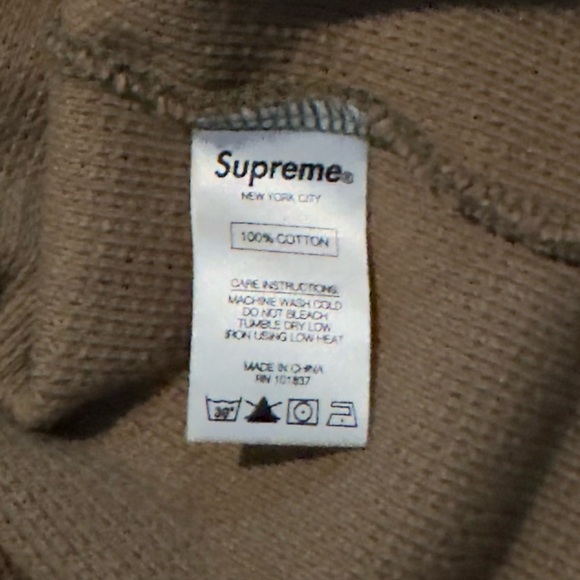 Supreme 2017 Camouflage
Waffle Ringer Hooded Sweatshirt
Men's Size L - Picture 7 of 7